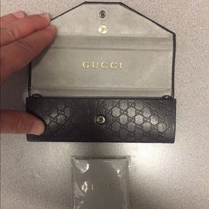 COPY - Genuine Gucci Foldable Glasses Case